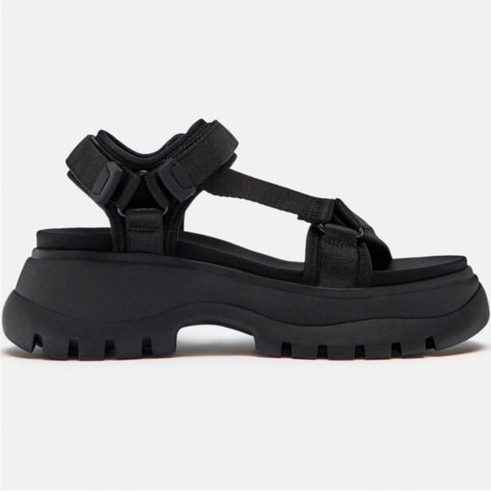 Zara Black Sport Lug Heel Sandals - Picture 2 of 9